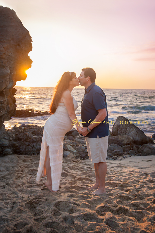 Laguna Beach Maternity Photographer